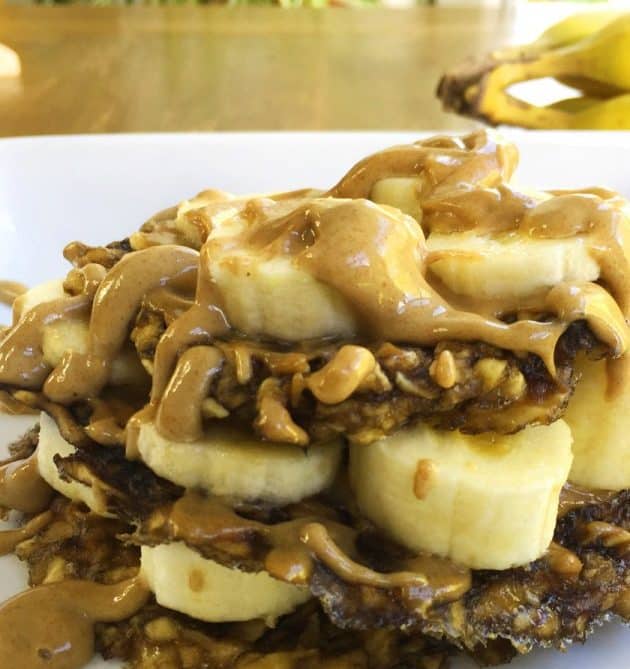 Banana Pancake Recipe (Only 1 Ingredient!)